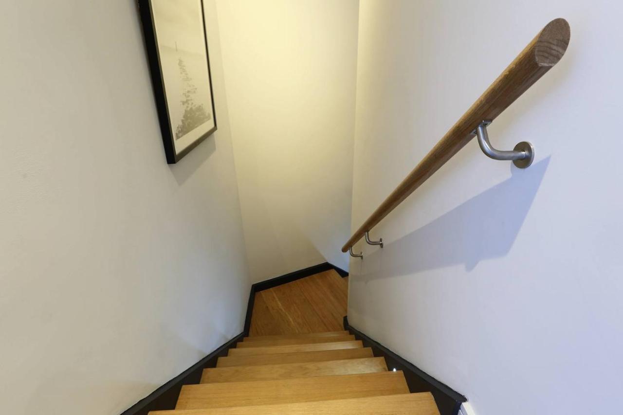 Brand New! Large & Luxurious Mews In 4! Dublin