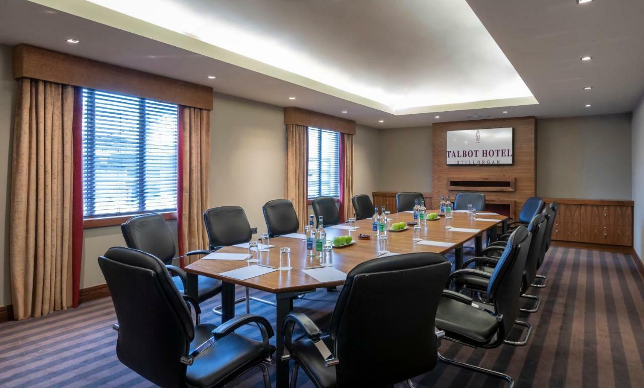 Hotel Talbot Stillorgan 4*