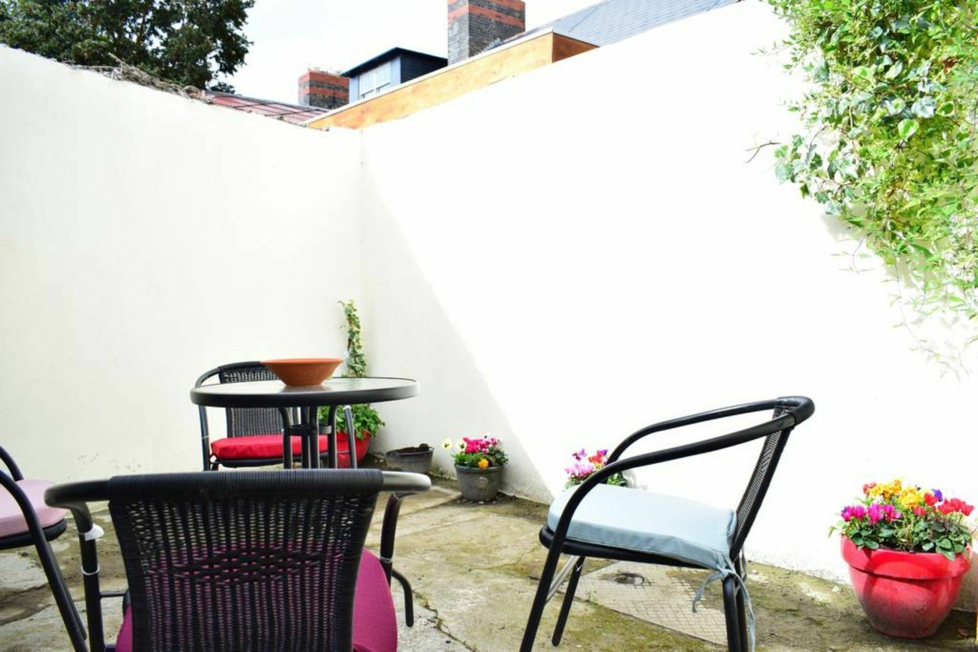2 Bedroom House Near Centre