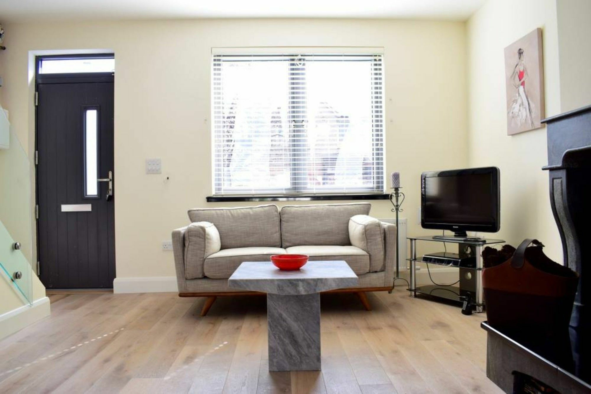 2 Bedroom House Near Centre * Dublin