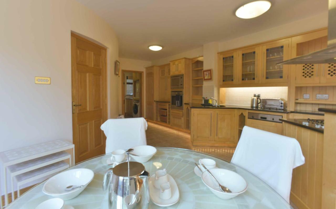 Haddington Place Guest house *