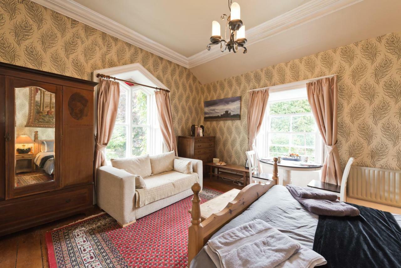 Ledville Castle * Dublin