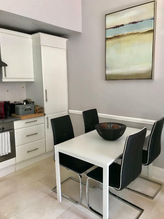 City Centre Georgian Style Apartment *
