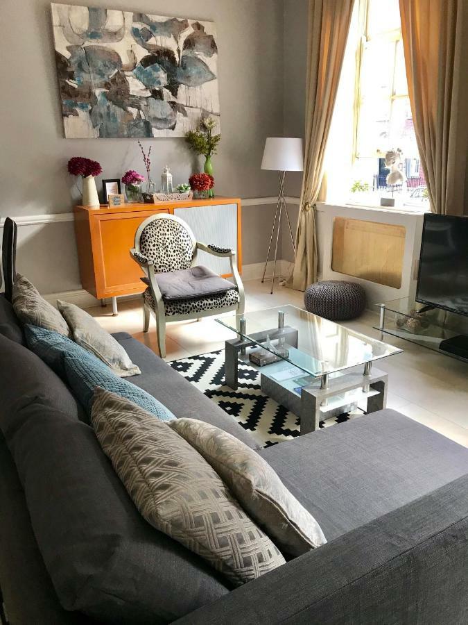 City Centre Georgian Style Apartment Apartment