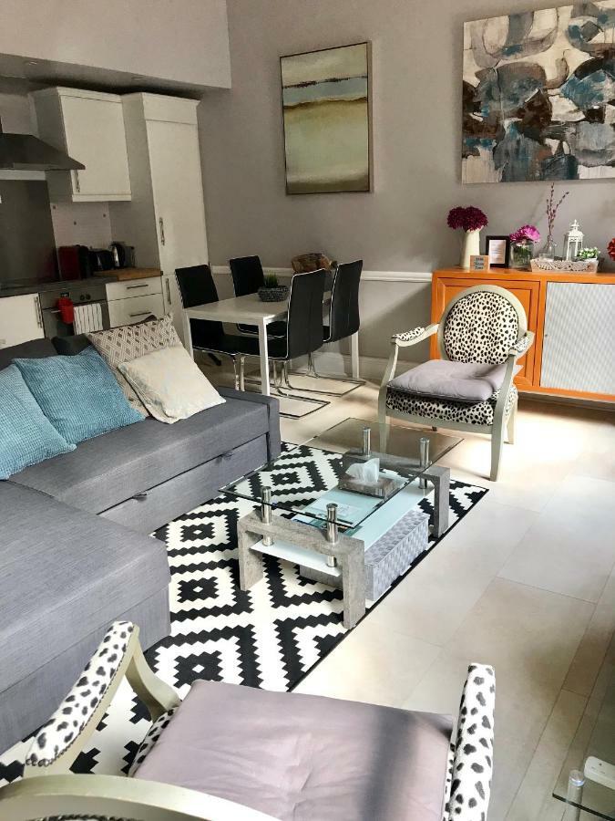 City Centre Georgian Style Apartment Dublin