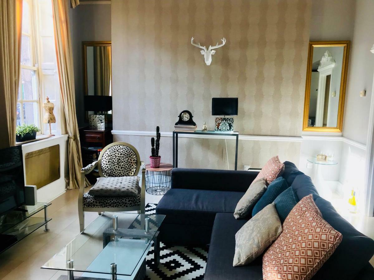City Centre Georgian Style Apartment Apartment *