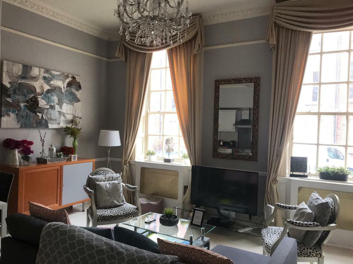 City Centre Georgian Style Apartment