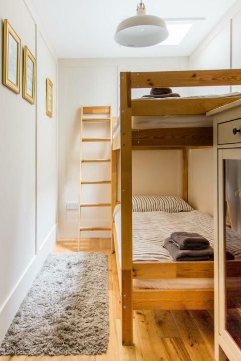 Holiday home Leeson Lane Boutique Townhouse *