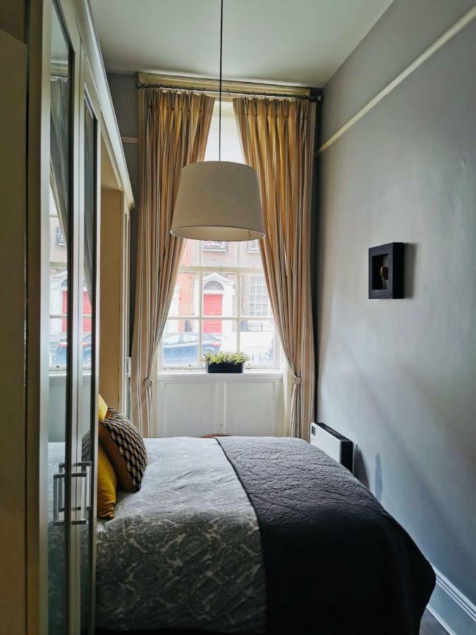 Apartment City Centre Georgian Style Apartment