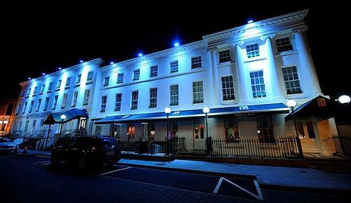 Hampton Hotel 4*