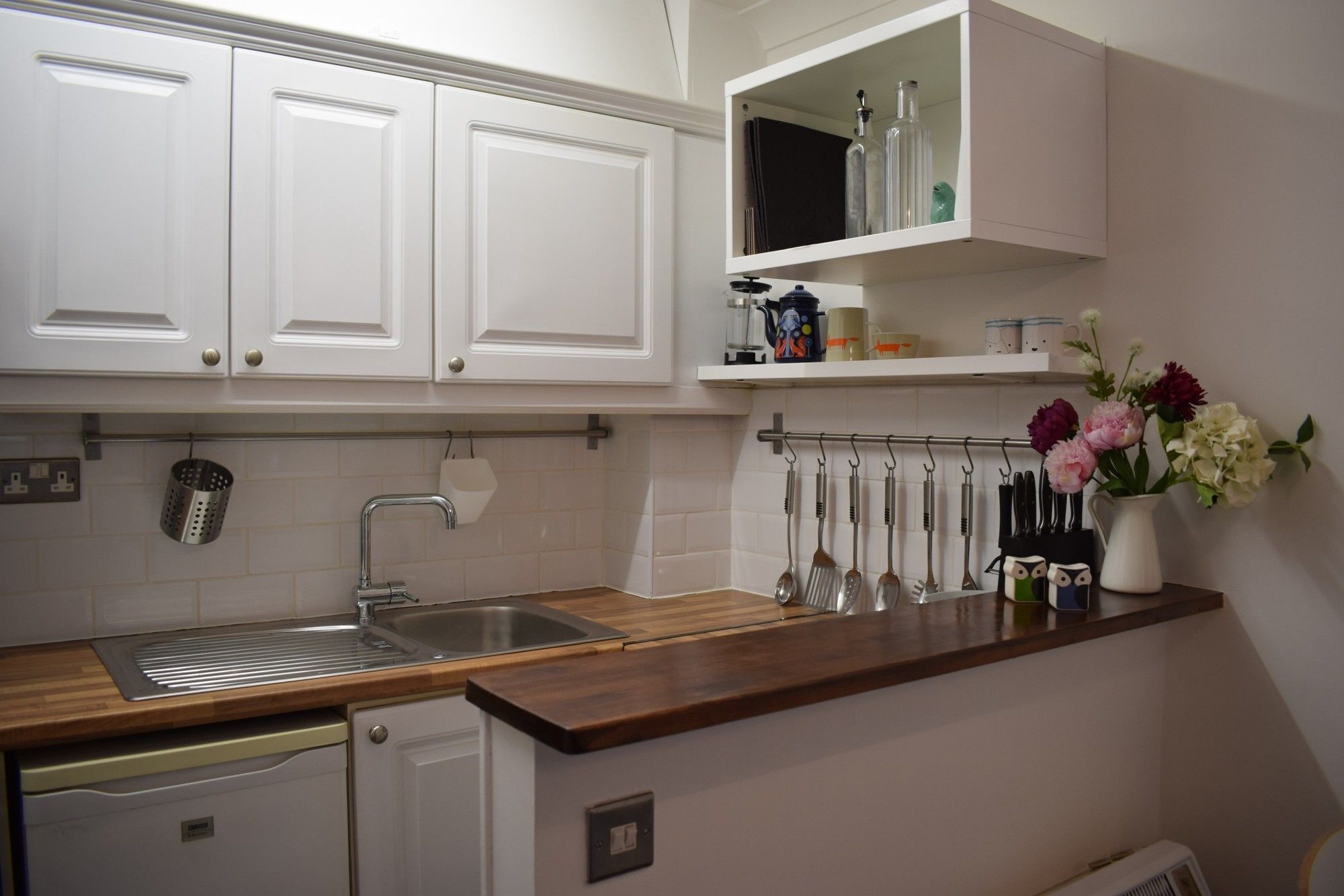 1 Bedroom In Apartment