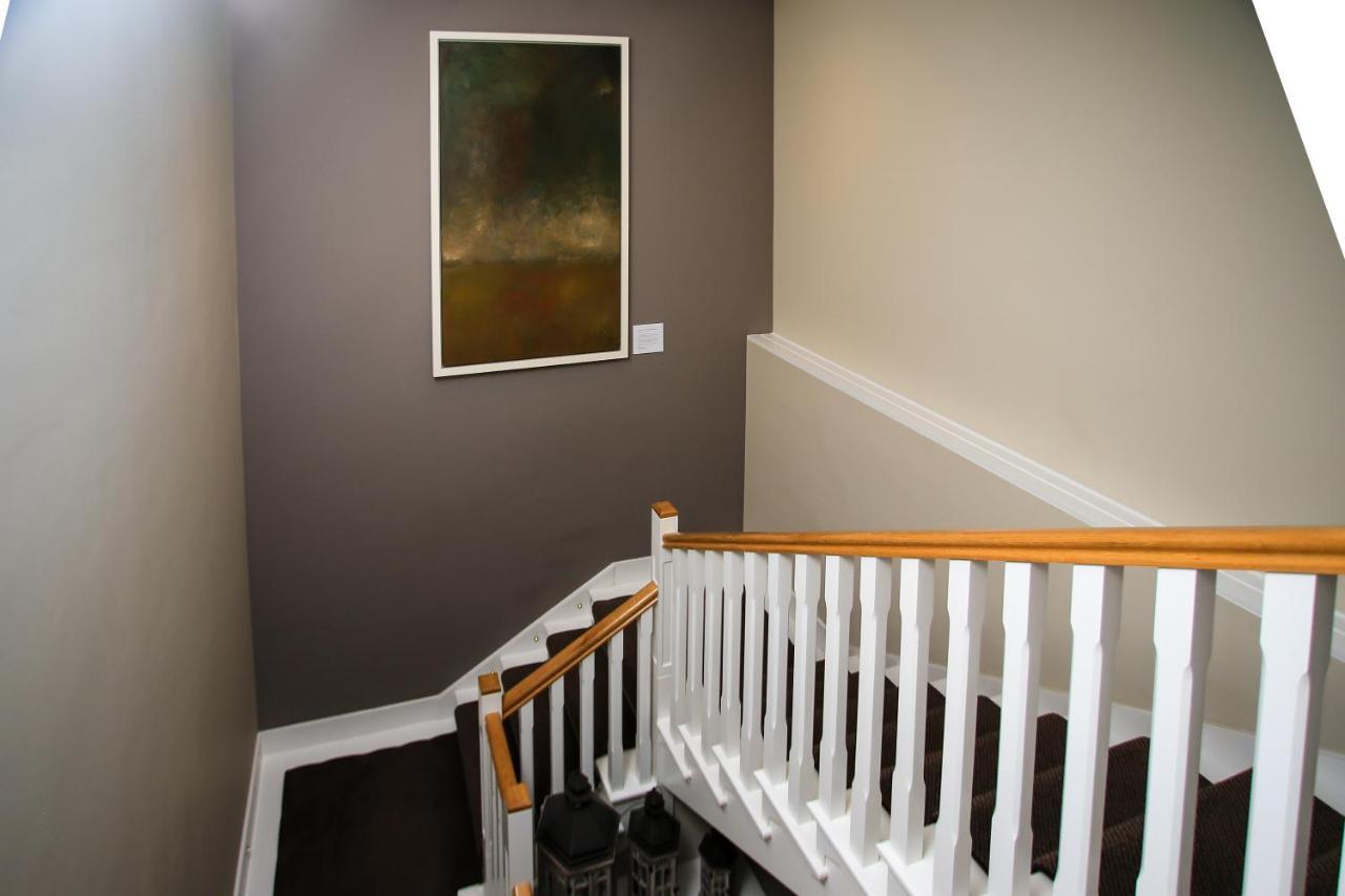 Gleesons Townhouse Booterstown Hotel