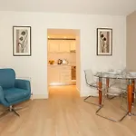 Hatch Street St Stephen\'s Green Apartments