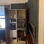 Upstairs Studio - Private Kitchenette And Small En-Suite