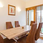 Stunning 3-Bed Apartment In Dublin 1