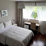 Ensuite At The Foot Of Dublin Mountains