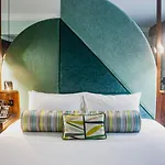 Arthaus Hotel