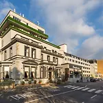 Bonnington Hotel & Leisure Centre