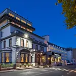Bonnington Hotel & Leisure Centre