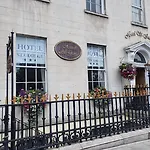 Hotel St George By Nina