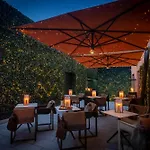 Hotel 7