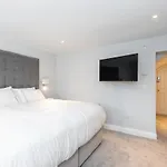 Albert Rooms