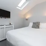 Albert Rooms