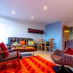 Guestready - Vibrant Apartment In Dolphins Barn