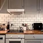 Whole Stylish Apartment 1880S Guinness Worker House