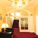 Latchfords Self Catering Apartments