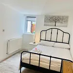 Lodge Apartment