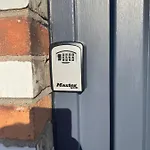 Bright En-Suite Room In Dublin