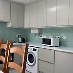 Bright En-Suite Room In Dublin