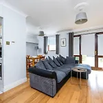 Lovely 2 Bedroom Maisonette In Beaumont, Dublin