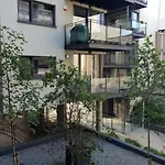 Secluded And Spacious Apartment