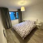 Secluded And Spacious Apartment
