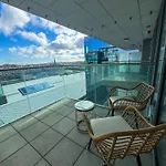 Elegant 2 Bedroom Apartment In Grand Canal
