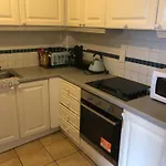 Connolly Private Guest House