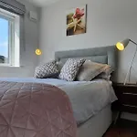 Stunning Family Home Sleeps 10