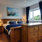 Stunning Family Home Sleeps 10