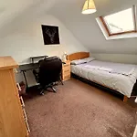 Spacious Room In Dublin
