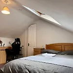 Spacious Room In Dublin
