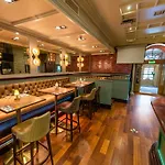 Harcourt Hotel