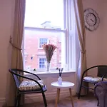 Spire Entire Apartment No Kitchen