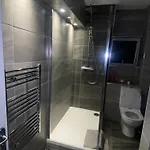 Private Double Bedroom In Modern Dublin Apartment