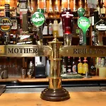 Uppercross House Hotel