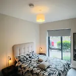 Private King Size Room In Well Decorated Shared Flat