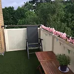 Central Spacious 3 Bedroom Apartment With Parking