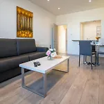 Temple Bar Essex Apartments