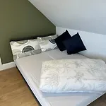 Top Floor Central Apartment
